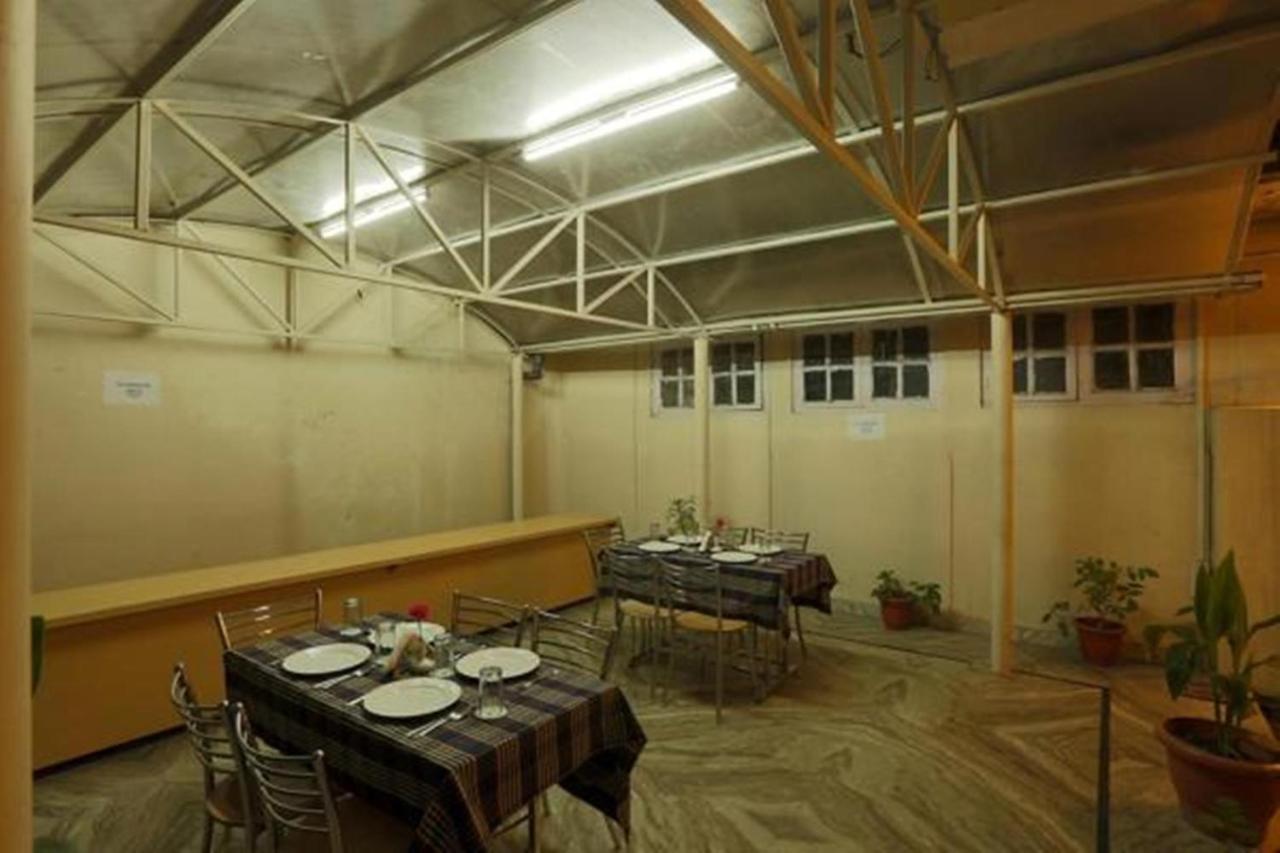 Hôtel Harmony Purple Mall Road à Shimla Extérieur photo